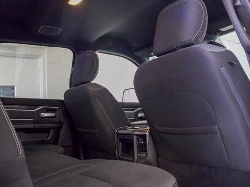 2019 RAM 2500 Big Horn Crew Cab 4x4 6'4' Box