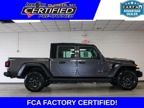 Granite Crystal Metallic Clearcoat 2024 Jeep Gladiator Sport