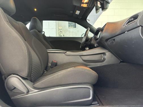 White Knuckle Clearcoat 2020 Dodge Challenger SXT