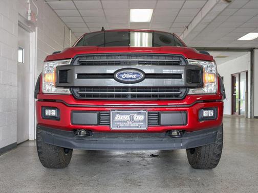 RUBY RED METALLIC TINTED CC 2019 Ford F-150 XLT