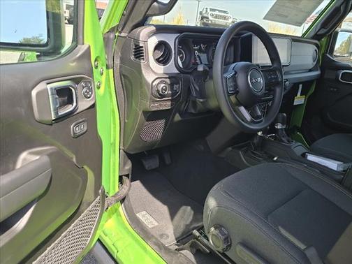 2025 Jeep Gladiator Nighthawk