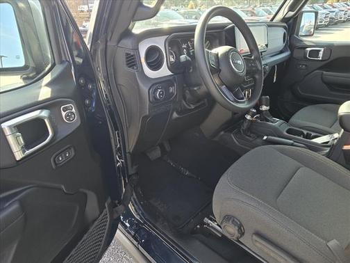 2025 Jeep Gladiator Nighthawk