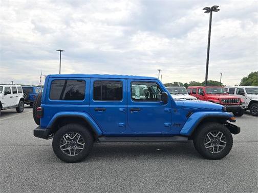 2025 Jeep Wrangler 4-Door Sahara 4x4