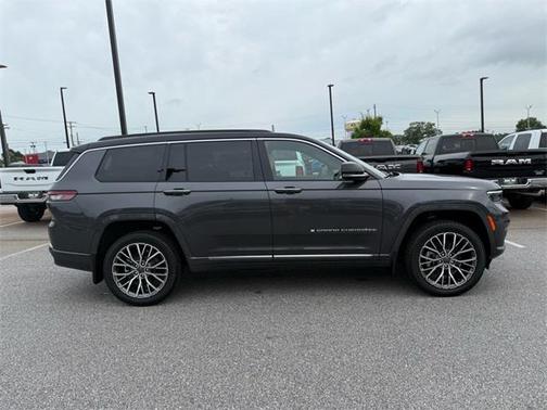 2025 Jeep Grand Cherokee L Summit Reserve