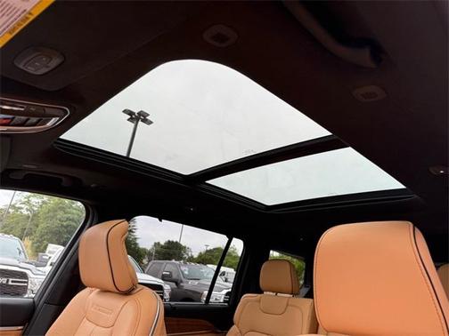 2025 Jeep Grand Cherokee L Summit Reserve