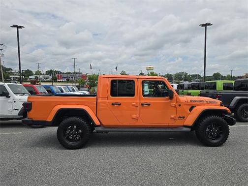 2025 Jeep Gladiator Sport