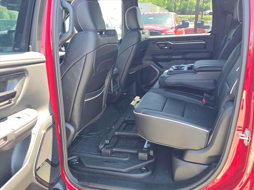 Molten Red Pearlcoat 2026 RAM 1500 Limited