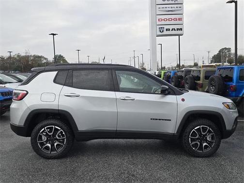 2026 Jeep Compass Trailhawk