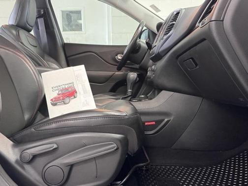 2021 Jeep Cherokee Trailhawk