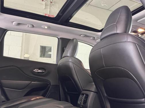 2021 Jeep Cherokee Trailhawk