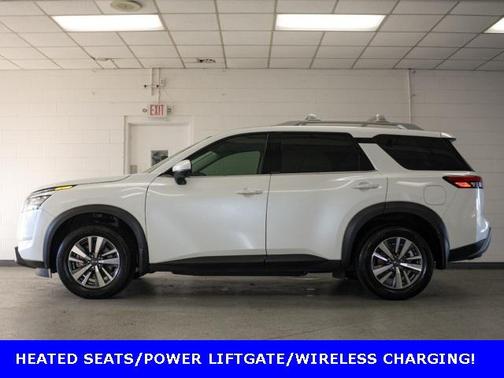 2024 Nissan Pathfinder SL 4WD