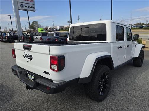 2025 Jeep Gladiator Nighthawk