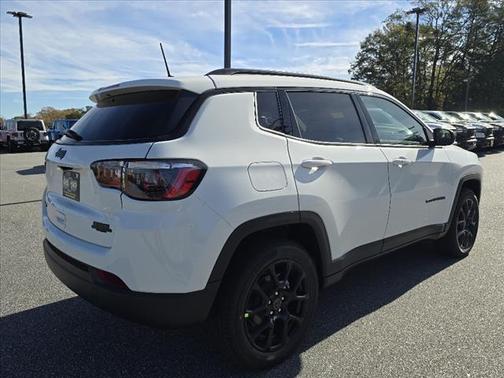 2025 Jeep Compass Latitude