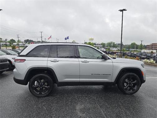 2025 Jeep Grand Cherokee Altitude