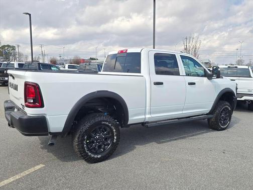 Bright White Clearcoat 2026 RAM 2500 Tradesman Crew Cab 4x4 6'4' Box