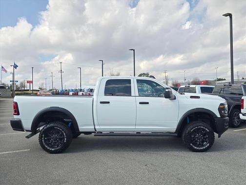 Bright White Clearcoat 2026 RAM 2500 Tradesman Crew Cab 4x4 6'4' Box