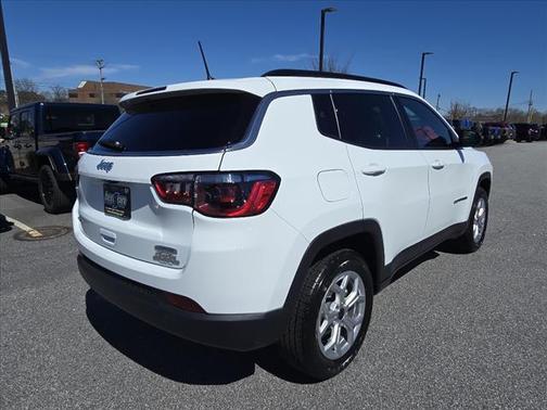 2025 Jeep Compass Latitude