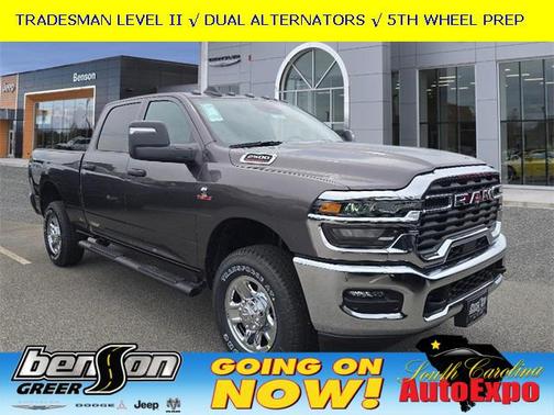 2025 RAM 2500 Tradesman Crew Cab 4x4 6'4' Box