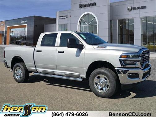 2026 RAM 2500 Tradesman Crew Cab 4x4 6'4' Box