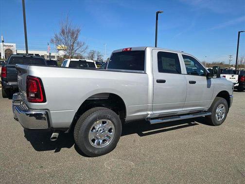 2026 RAM 2500 Tradesman Crew Cab 4x4 6'4' Box