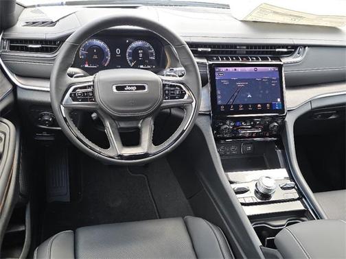 2025 Jeep Grand Cherokee Overland