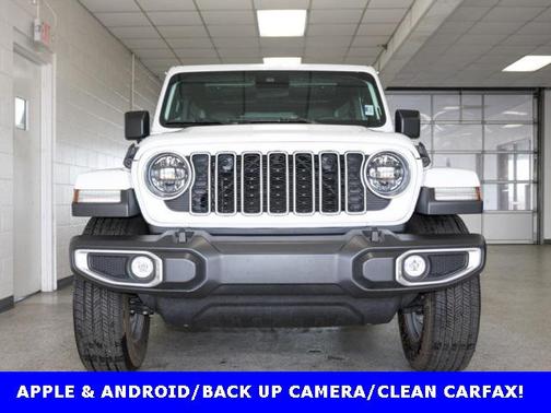 2025 Jeep Wrangler 4-Door Sahara 4x4