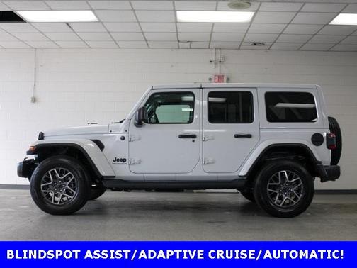 2025 Jeep Wrangler 4-Door Sahara 4x4