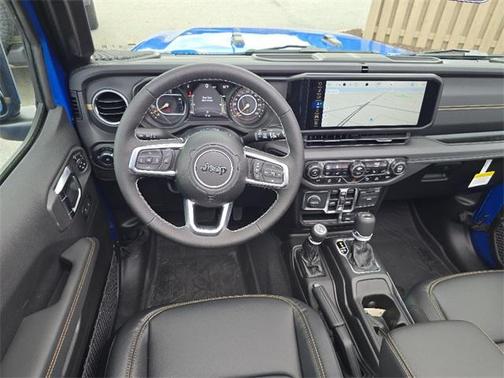 2025 Jeep Wrangler 4-Door Sahara 4x4