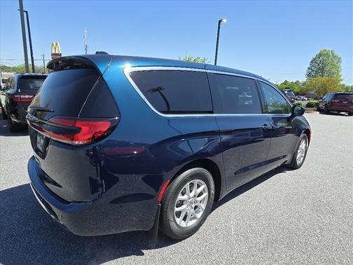 2025 Chrysler Pacifica L