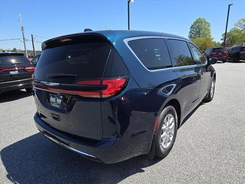 2025 Chrysler Pacifica L