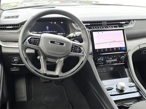 2025 Jeep Grand Cherokee Overland