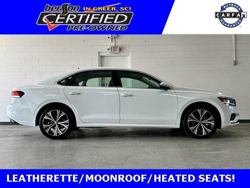2022 Volkswagen Passat 2.0T SE