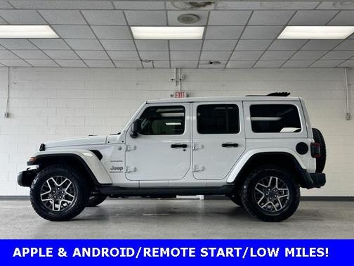 2024 Jeep Wrangler 4-Door Sahara 4x4