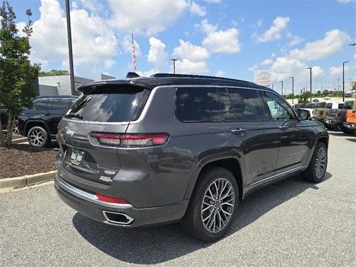2025 Jeep Grand Cherokee L Summit Reserve