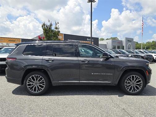 2025 Jeep Grand Cherokee L Summit Reserve
