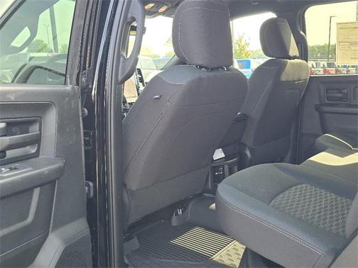 2025 RAM 2500 Tradesman Crew Cab 4x4 6'4' Box