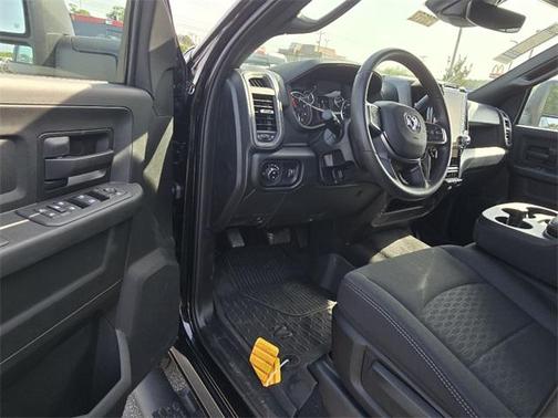 2025 RAM 2500 Tradesman Crew Cab 4x4 6'4' Box