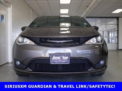 2020 Chrysler Pacifica Touring-L Plus