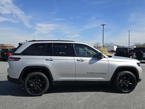 2025 Jeep Grand Cherokee Limited X