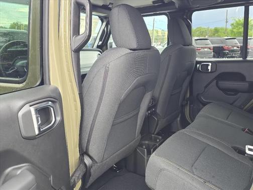 2025 Jeep Gladiator Nighthawk
