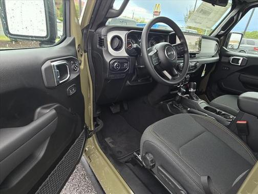 2025 Jeep Gladiator Nighthawk