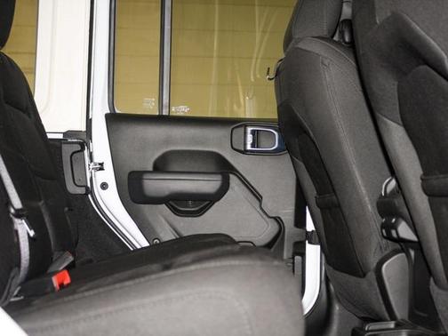 2022 Jeep Wrangler Willys