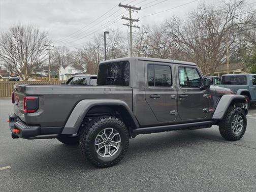 Granite Crystal Metallic Clearcoat 2026 Jeep Gladiator Mojave X 4x4