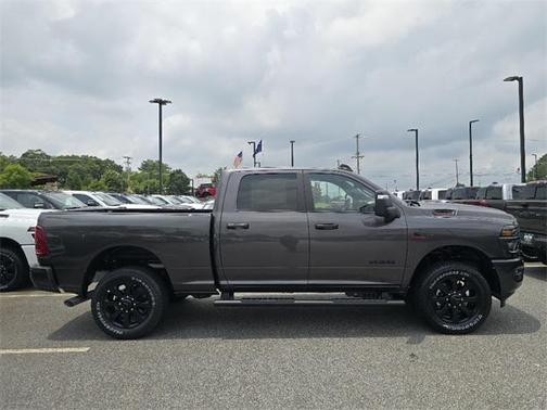 2025 RAM 2500 Big Horn Crew Cab 4x4 6'4' Box