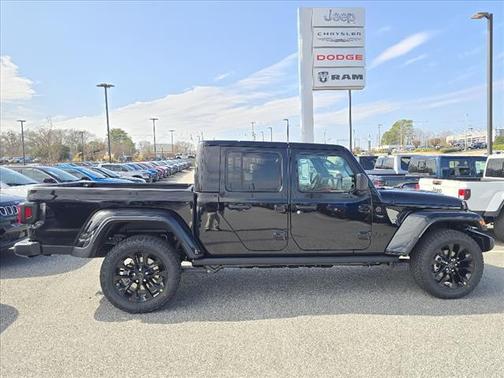 2025 Jeep Gladiator Nighthawk