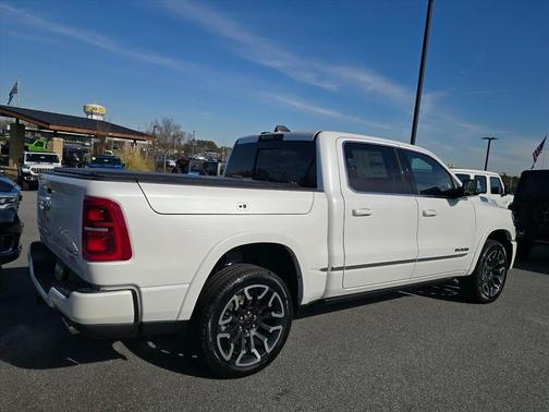 Ivory White Tri-Coat Pearlcoat 2026 RAM 1500 Limited