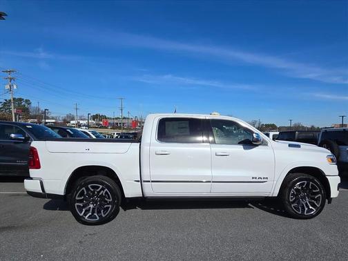 Ivory White Tri-Coat Pearlcoat 2026 RAM 1500 Limited