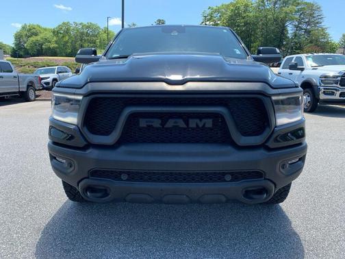 Diamond Black Crystal Pearlcoat 2023 RAM 1500 Rebel