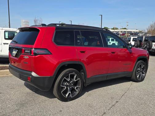 Red Hot Pearlcoat 2026 Jeep Cherokee Overland