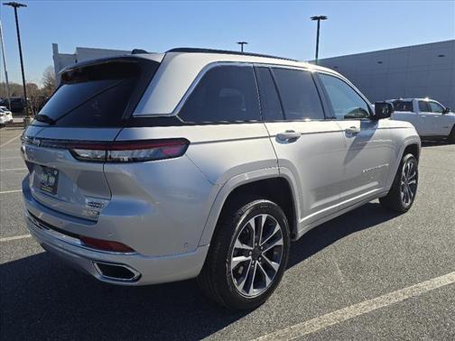 2025 Jeep Grand Cherokee Overland